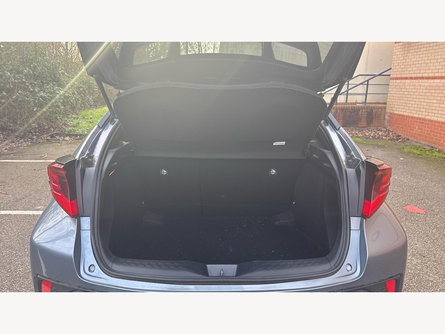 Used Toyota C-HR 2020 for sale - 77637379: Photo 16