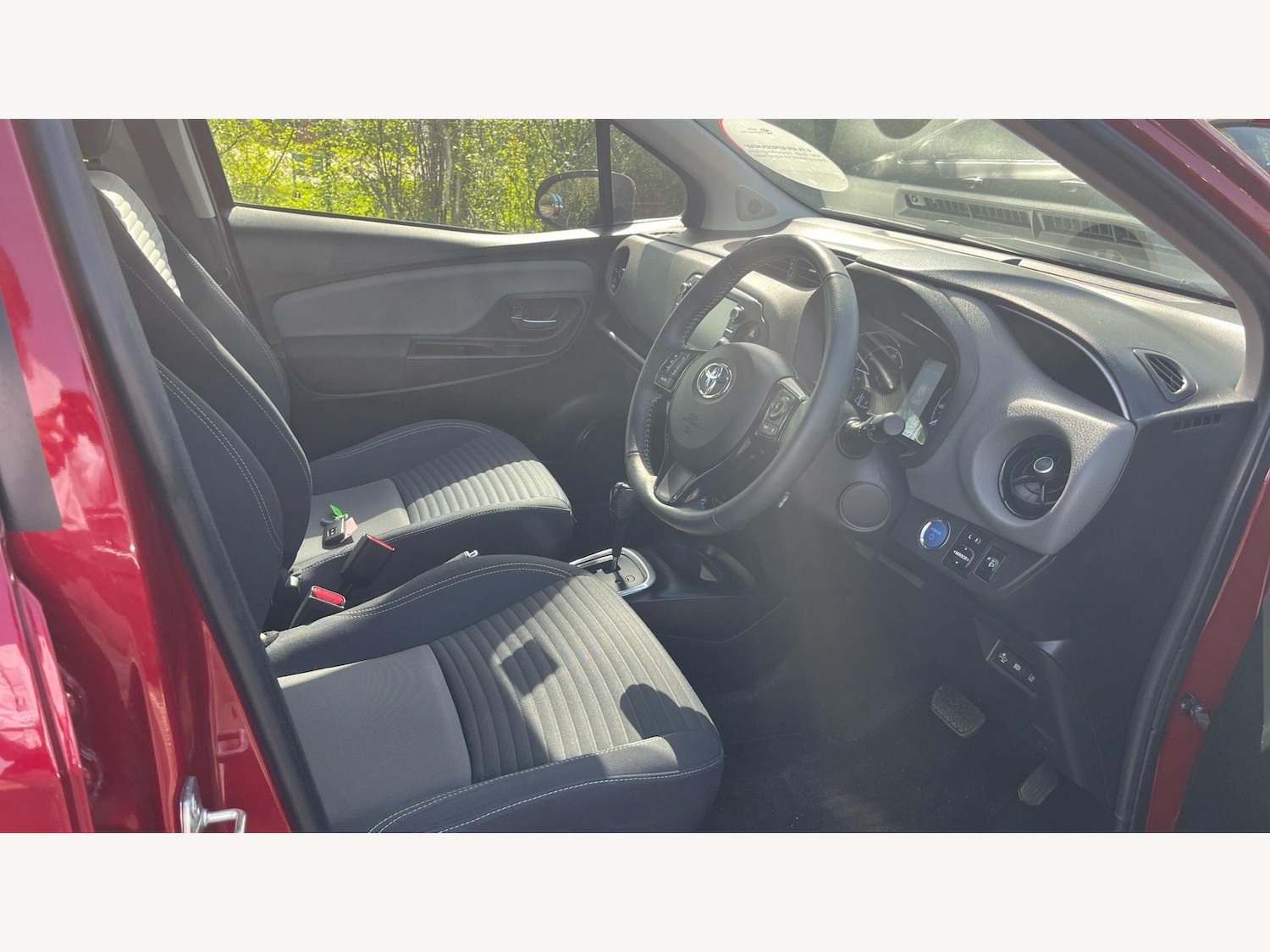 Used Toyota Yaris 2020 for sale - 78203944: Photo 14