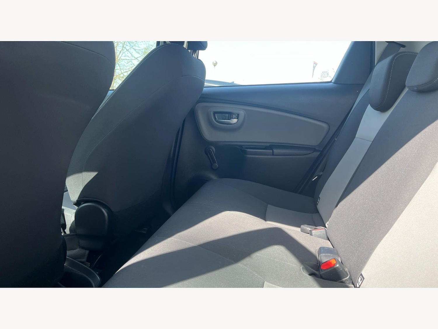 Used Toyota Yaris 2020 for sale - 78203944: Photo 17