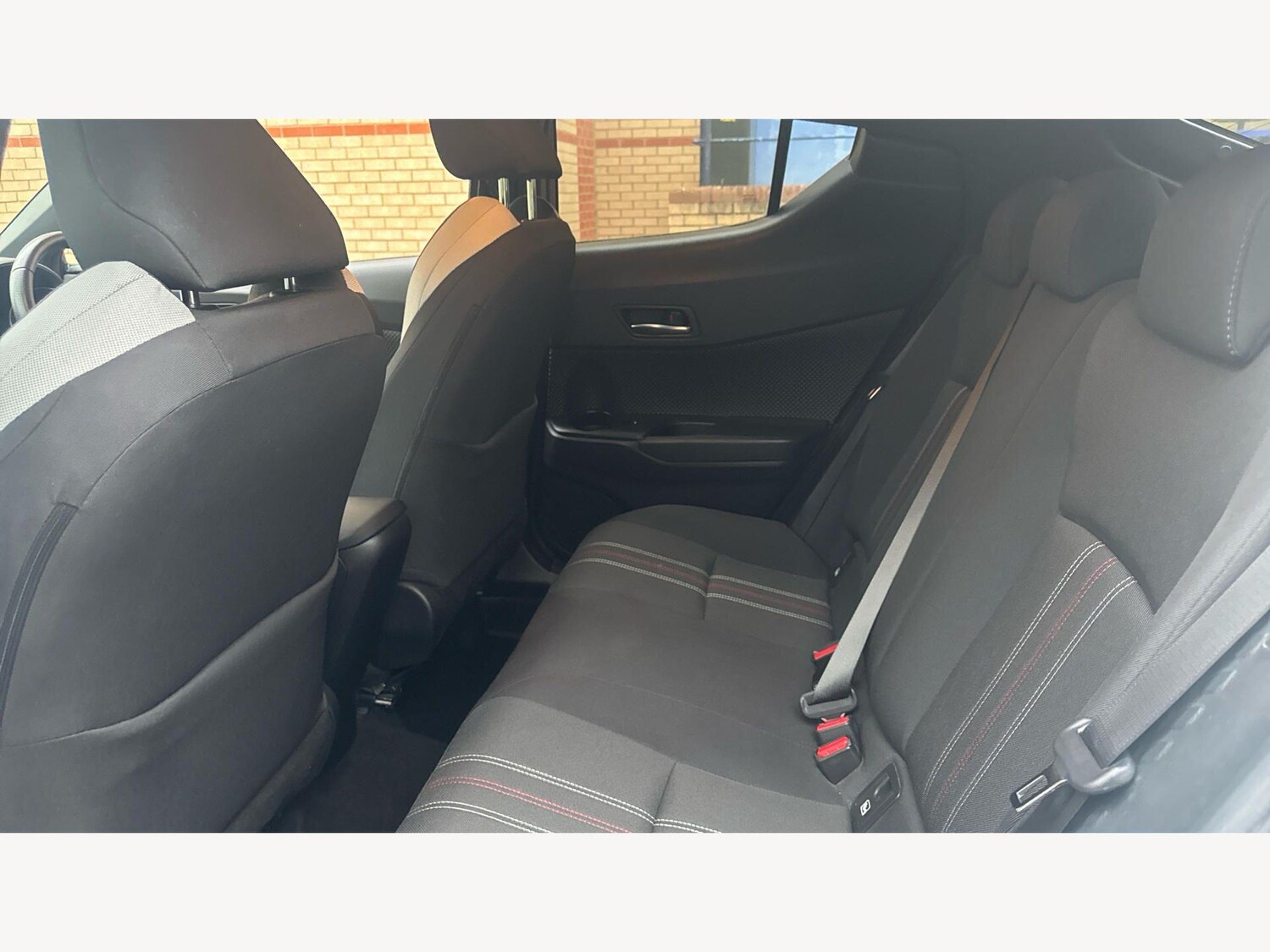 Used Toyota C-HR 2022 for sale - 77892628: Photo 15