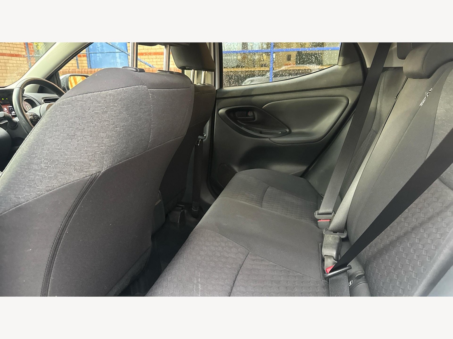 Used Toyota Yaris 2023 for sale - 76701395: Photo 15