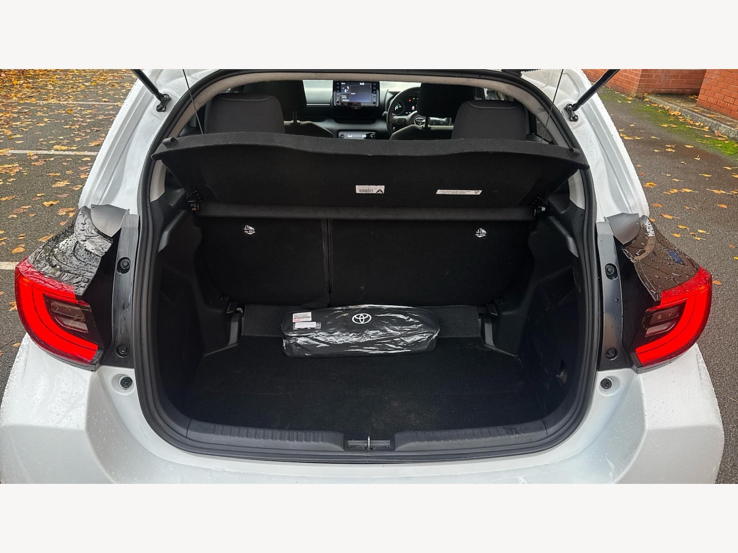 Used Toyota Yaris 2023 for sale - 76701395: Photo 16