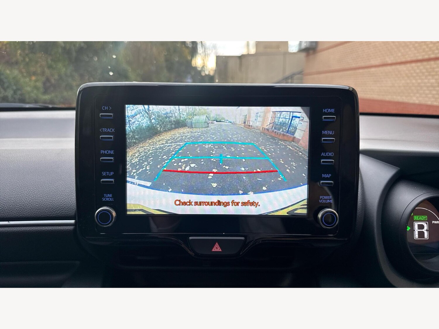 Used Toyota Yaris 2023 for sale - 76701395: Photo 22