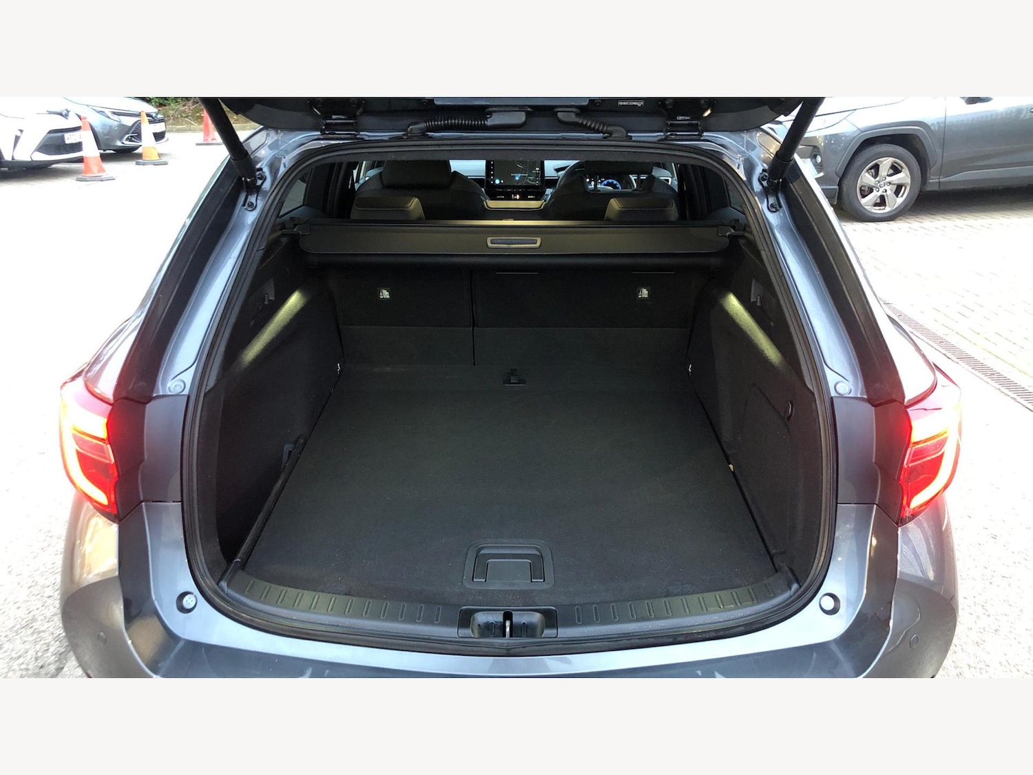 Used Toyota Corolla 2024 for sale - 76151318: Photo 16