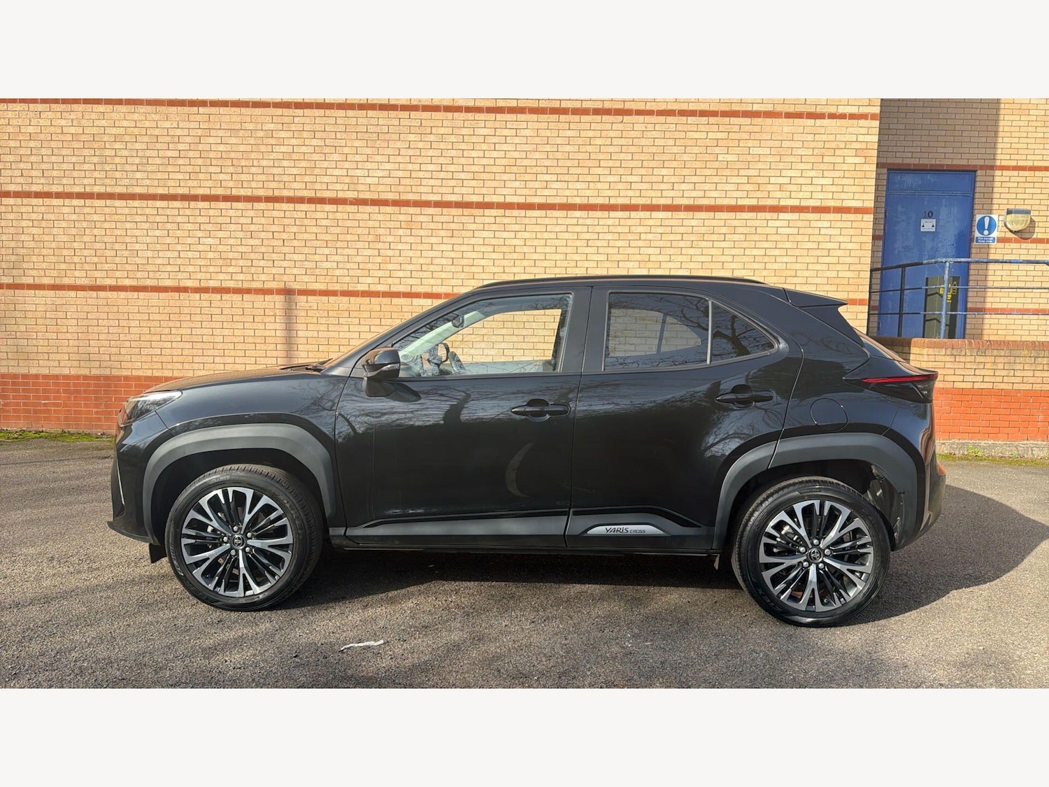 Used Toyota Yaris Cross 2024 for sale - 77670622: Photo 19