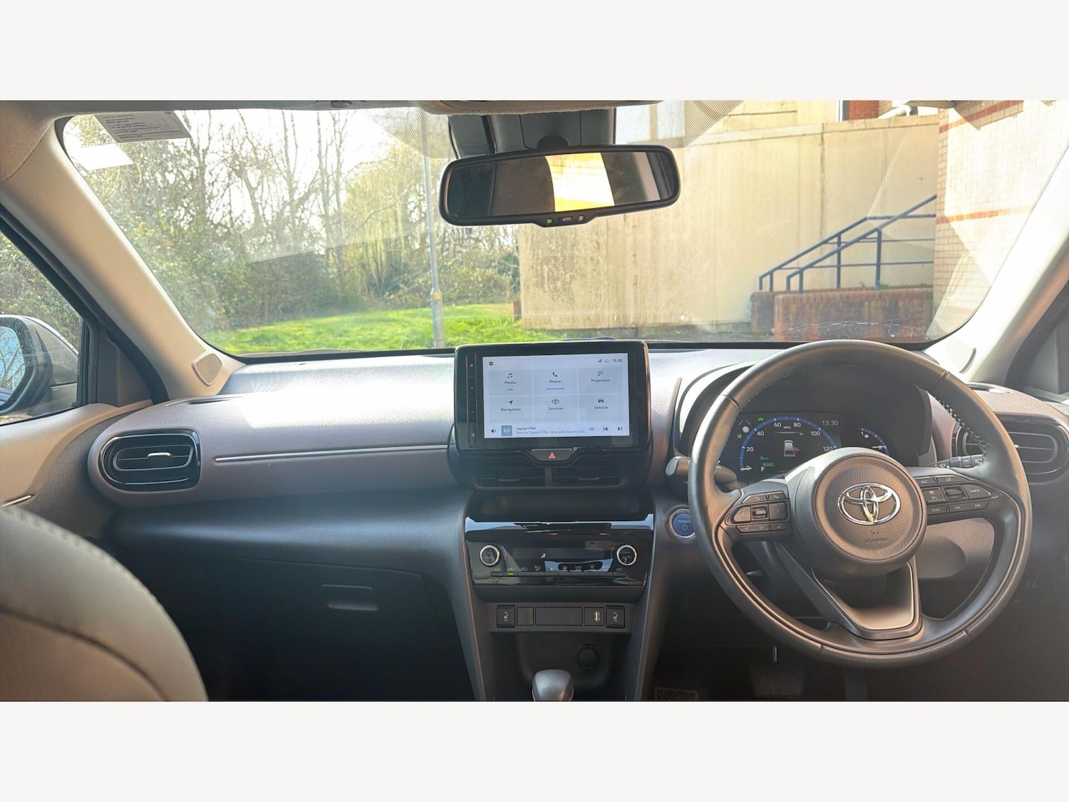 Used Toyota Yaris Cross 2024 for sale - 77670622: Photo 7