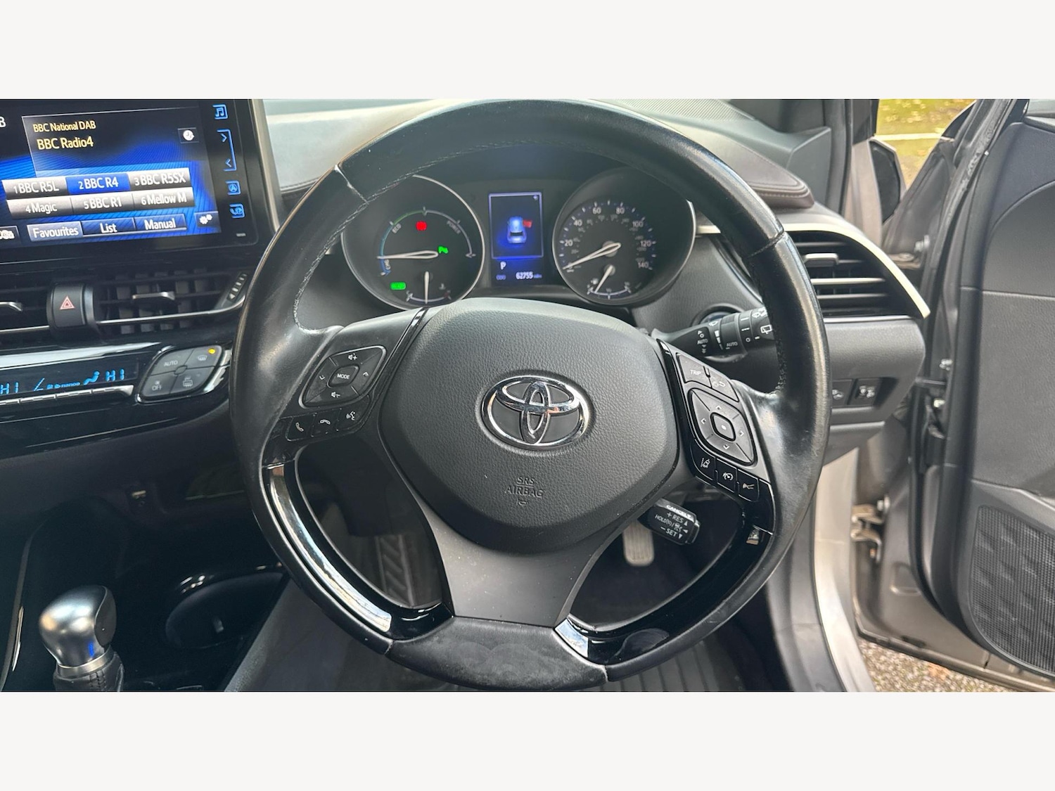 Used Toyota C-HR 2017 for sale - 76657542: Photo 10