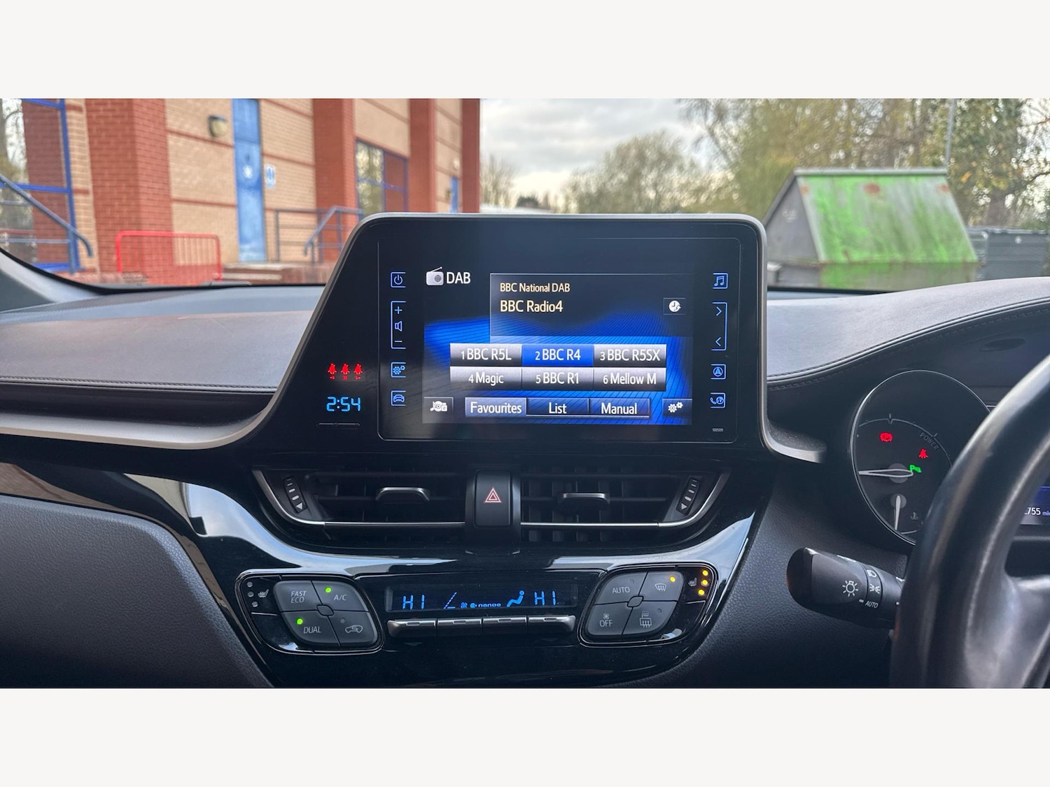 Used Toyota C-HR 2017 for sale - 76657542: Photo 9