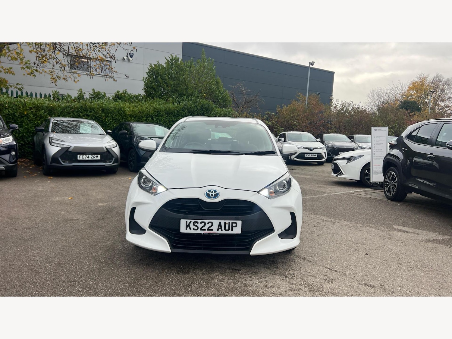 Used Toyota Yaris 2022 for sale - 76522011: Photo 17