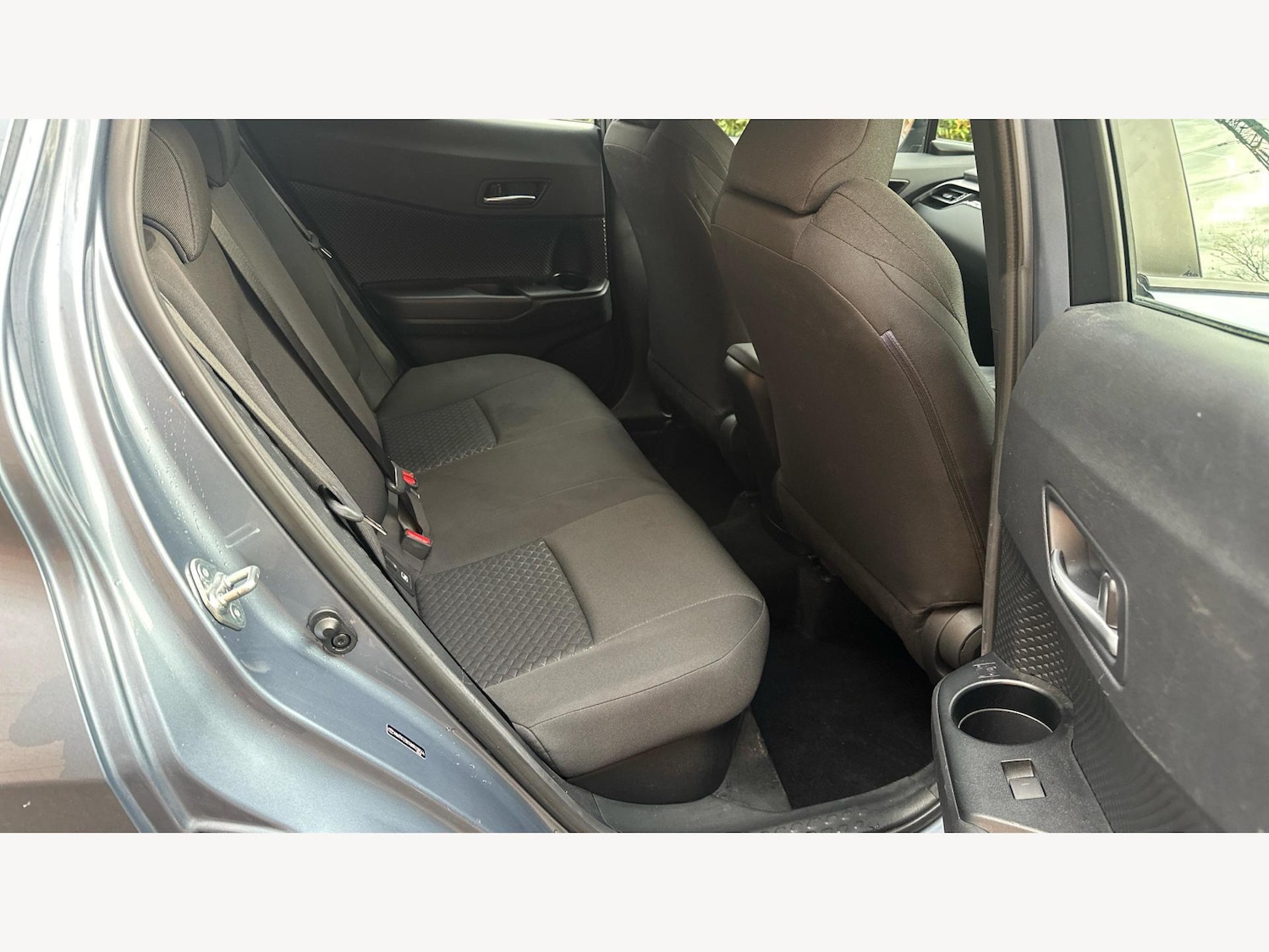 Used Toyota C-HR 2022 for sale - 76715300: Photo 14