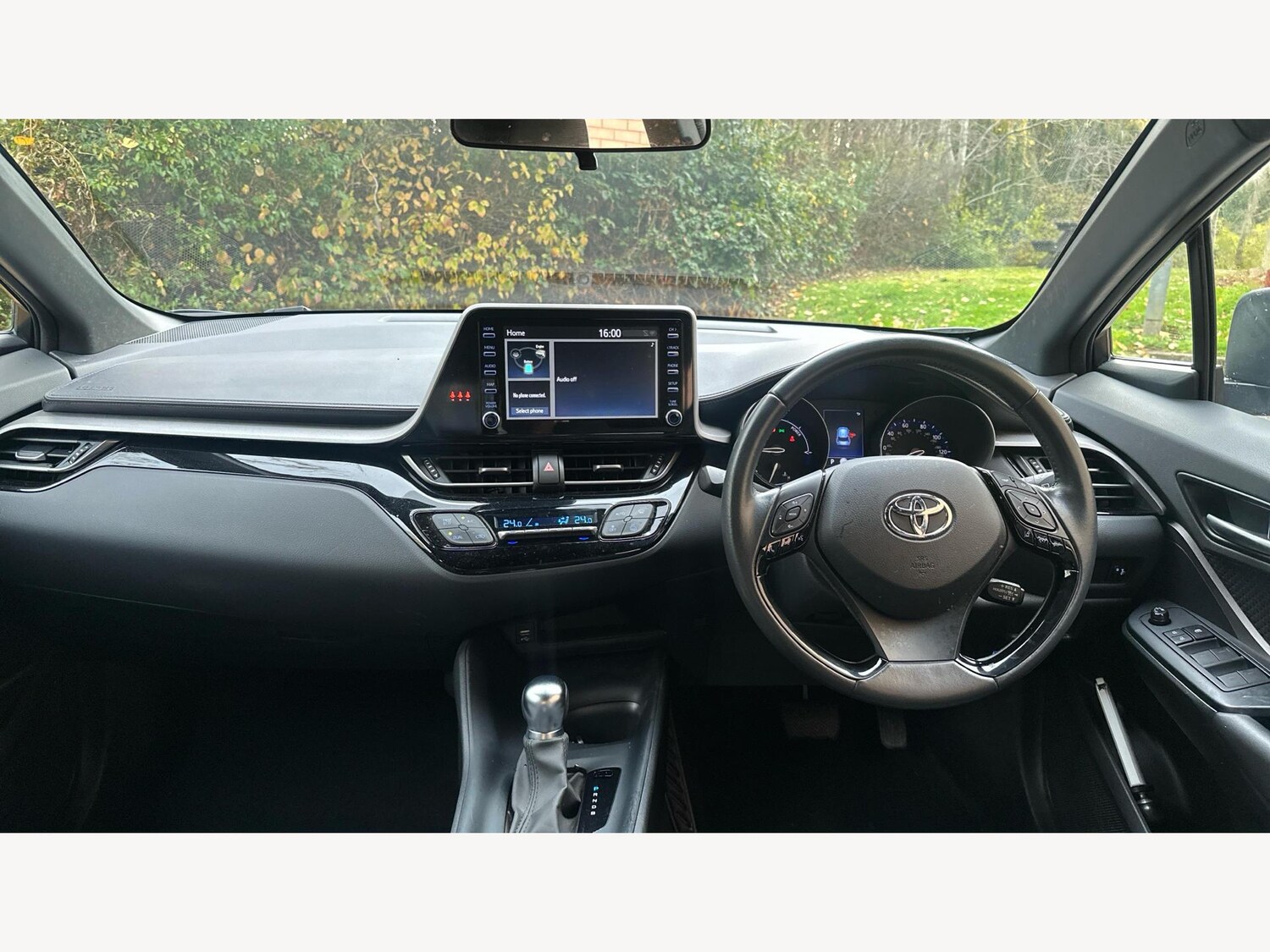 Used Toyota C-HR 2022 for sale - 76715300: Photo 7