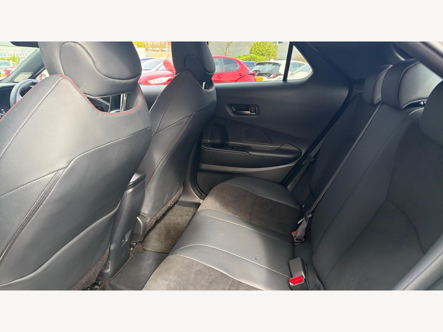 Used Toyota C-HR 2025 for sale - 78047405: Photo 15