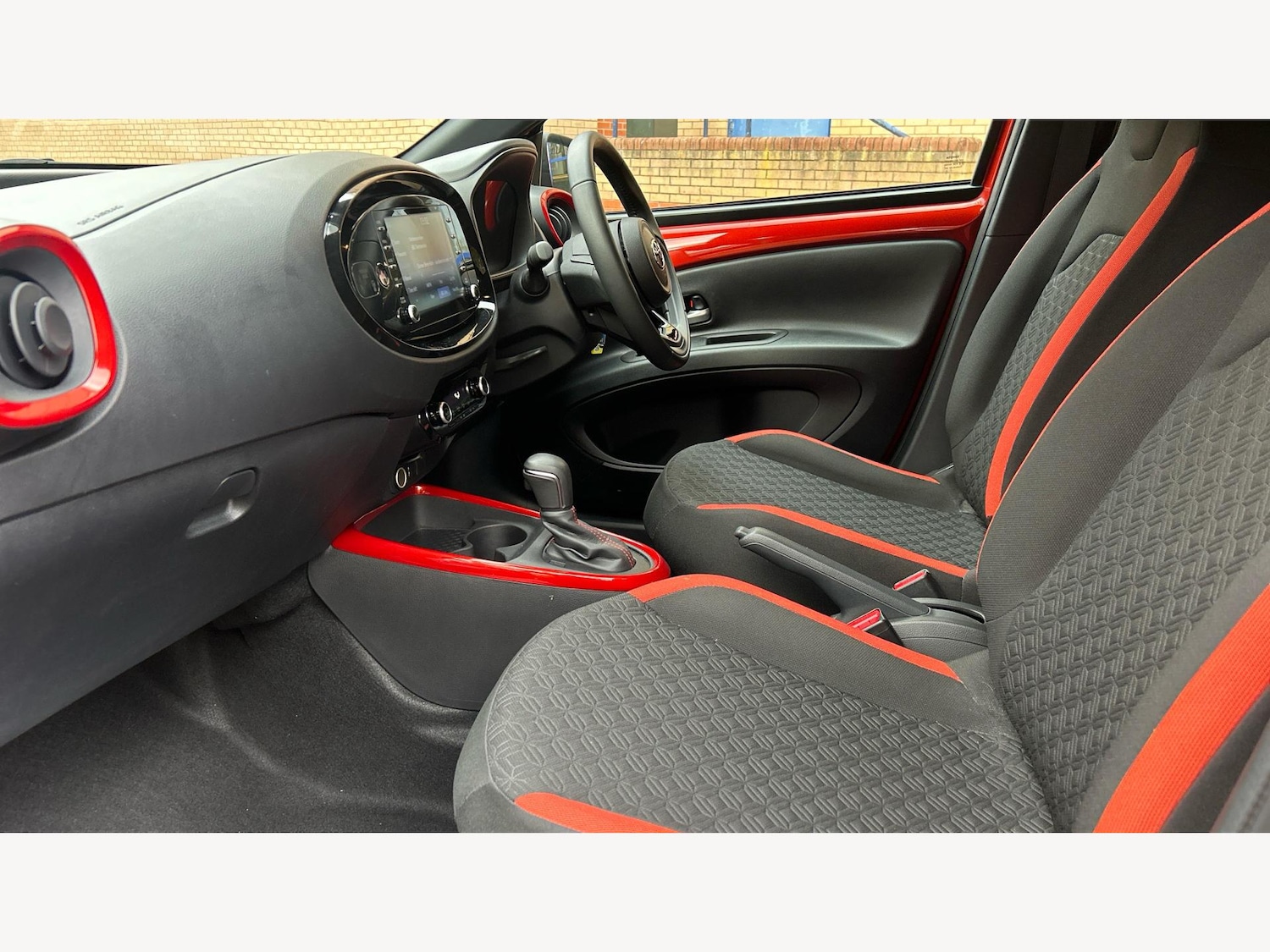 Used Toyota Aygo X 2022 for sale - 76512221: Photo 12