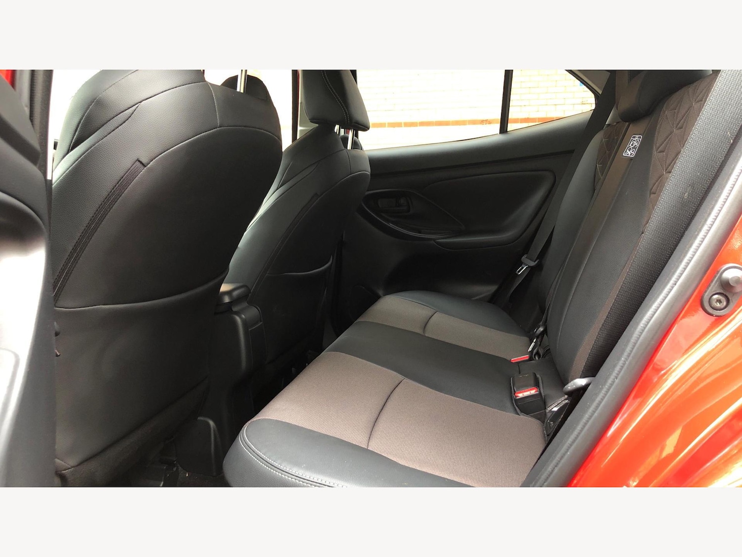 Used Toyota Yaris Cross 2024 for sale - 76109889: Photo 15