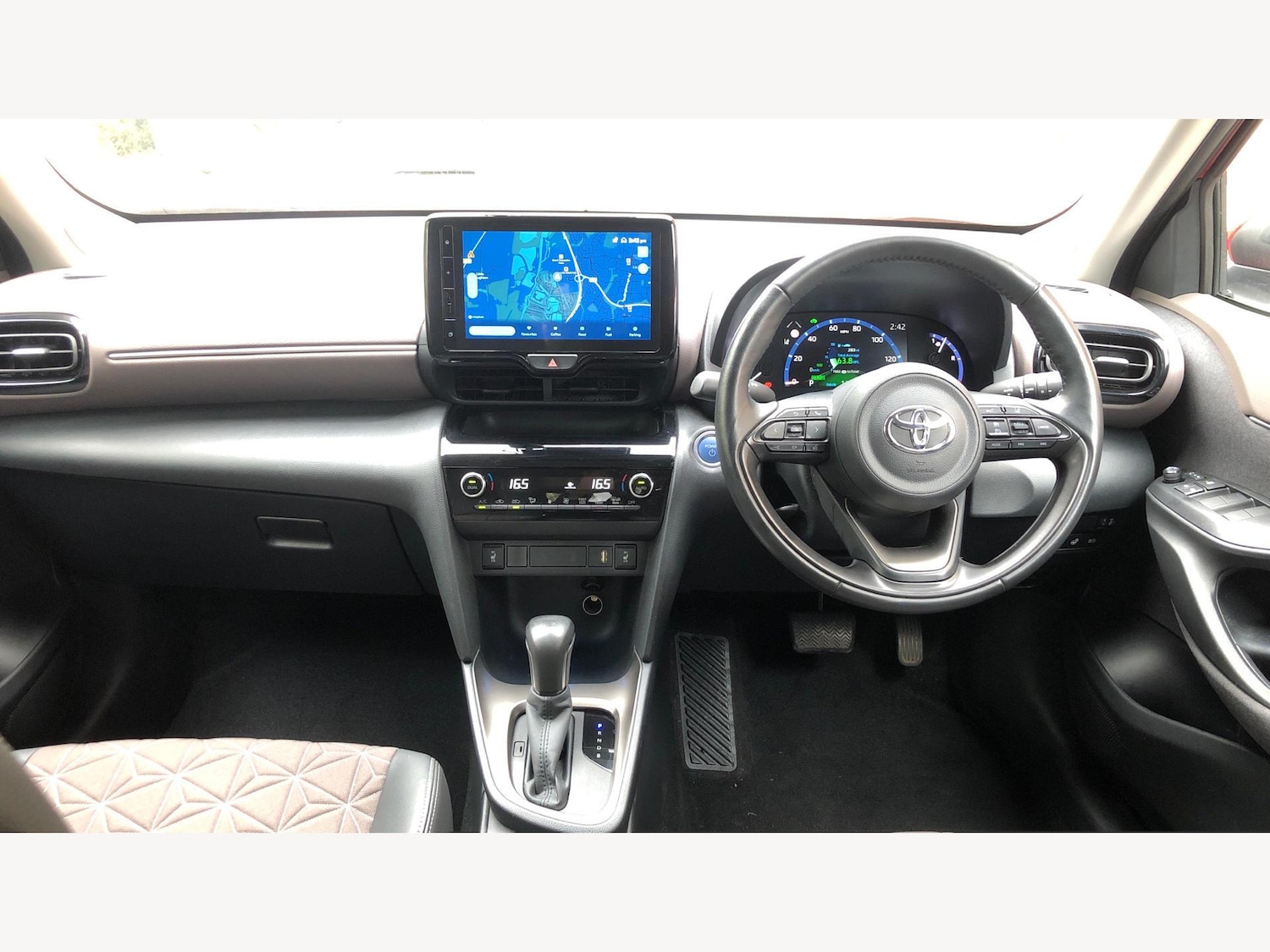 Used Toyota Yaris Cross 2024 for sale - 76109889: Photo 7