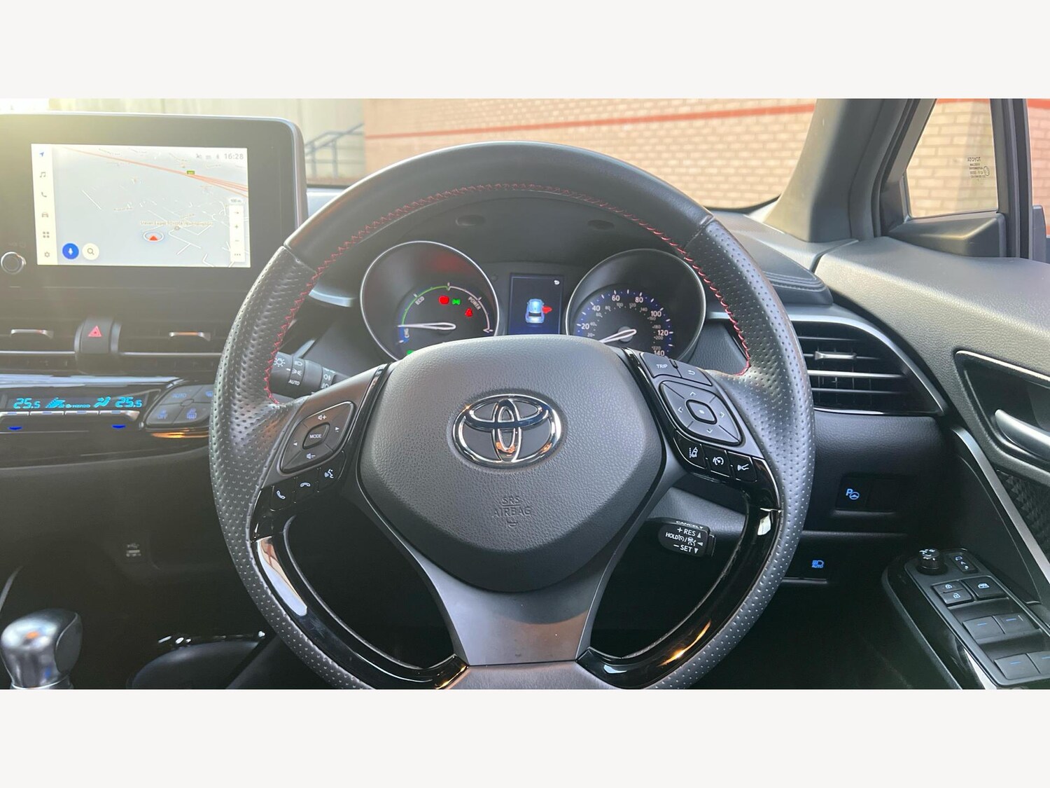 Used Toyota C-HR 2022 for sale - 77549915: Photo 10