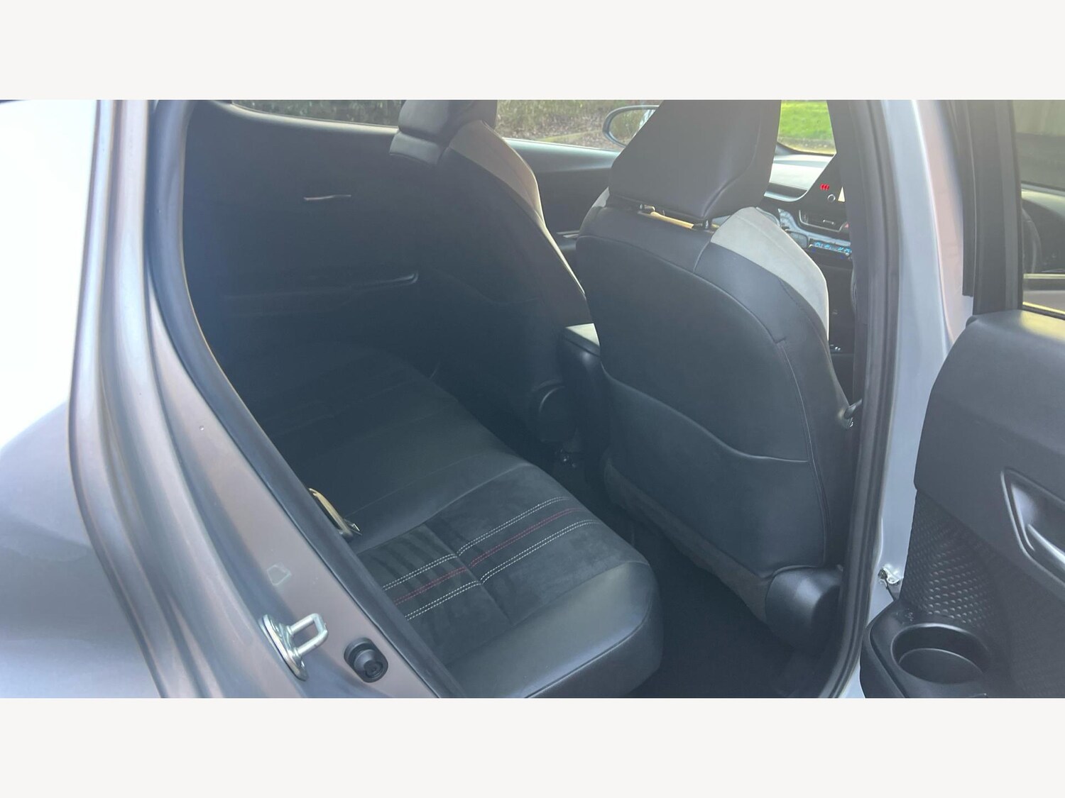 Used Toyota C-HR 2022 for sale - 77549915: Photo 14