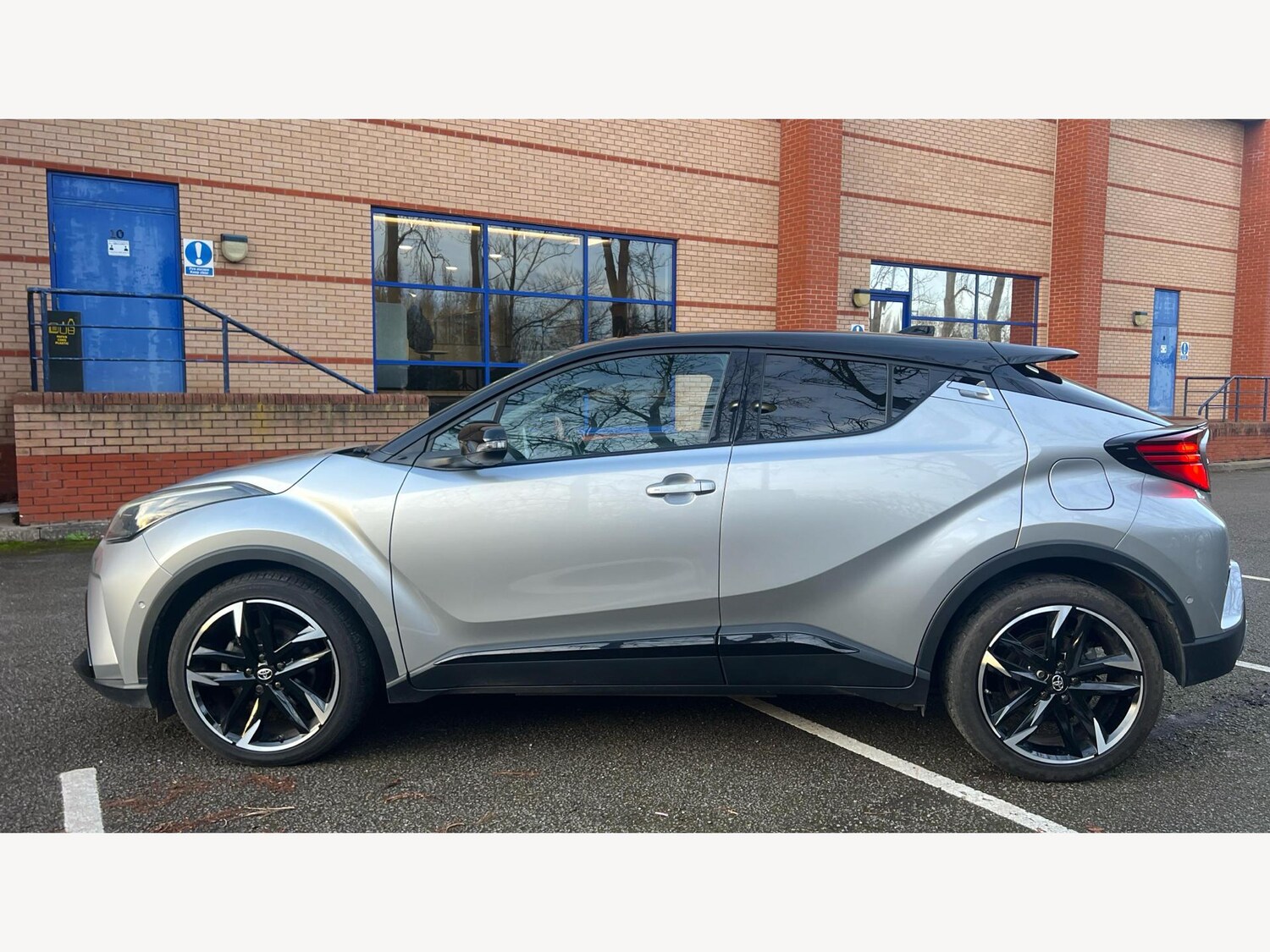 Used Toyota C-HR 2022 for sale - 77549915: Photo 19