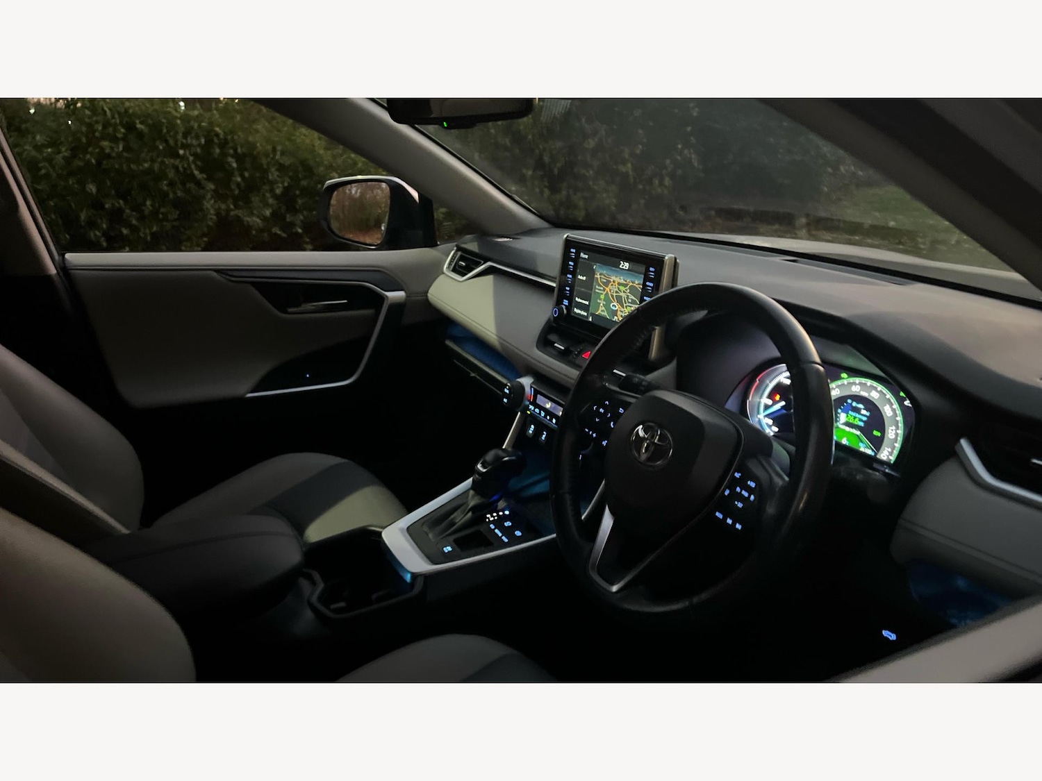 Used Toyota RAV4 2022 for sale - 76613010: Photo 13