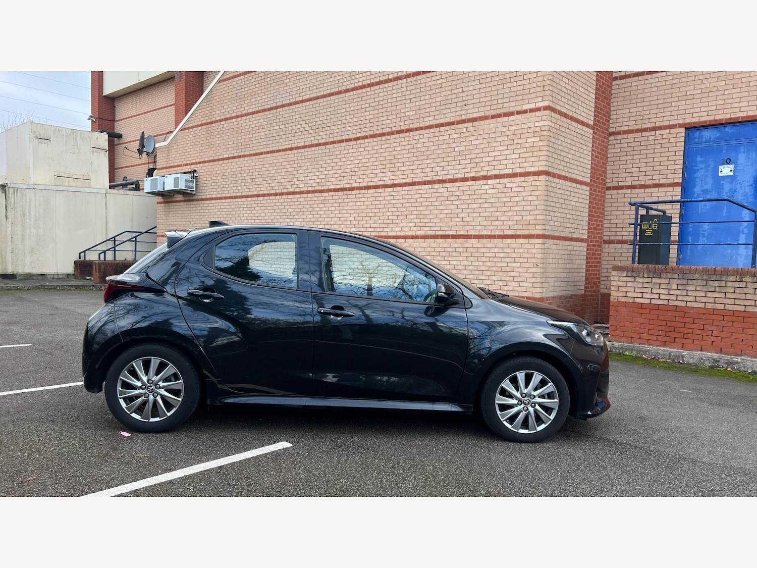 Used Toyota Yaris 2023 for sale - 77320912: Photo 18