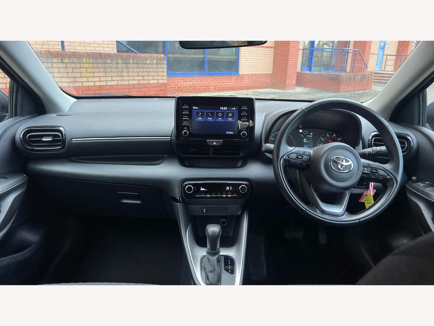Used Toyota Yaris 2023 for sale - 77320912: Photo 7