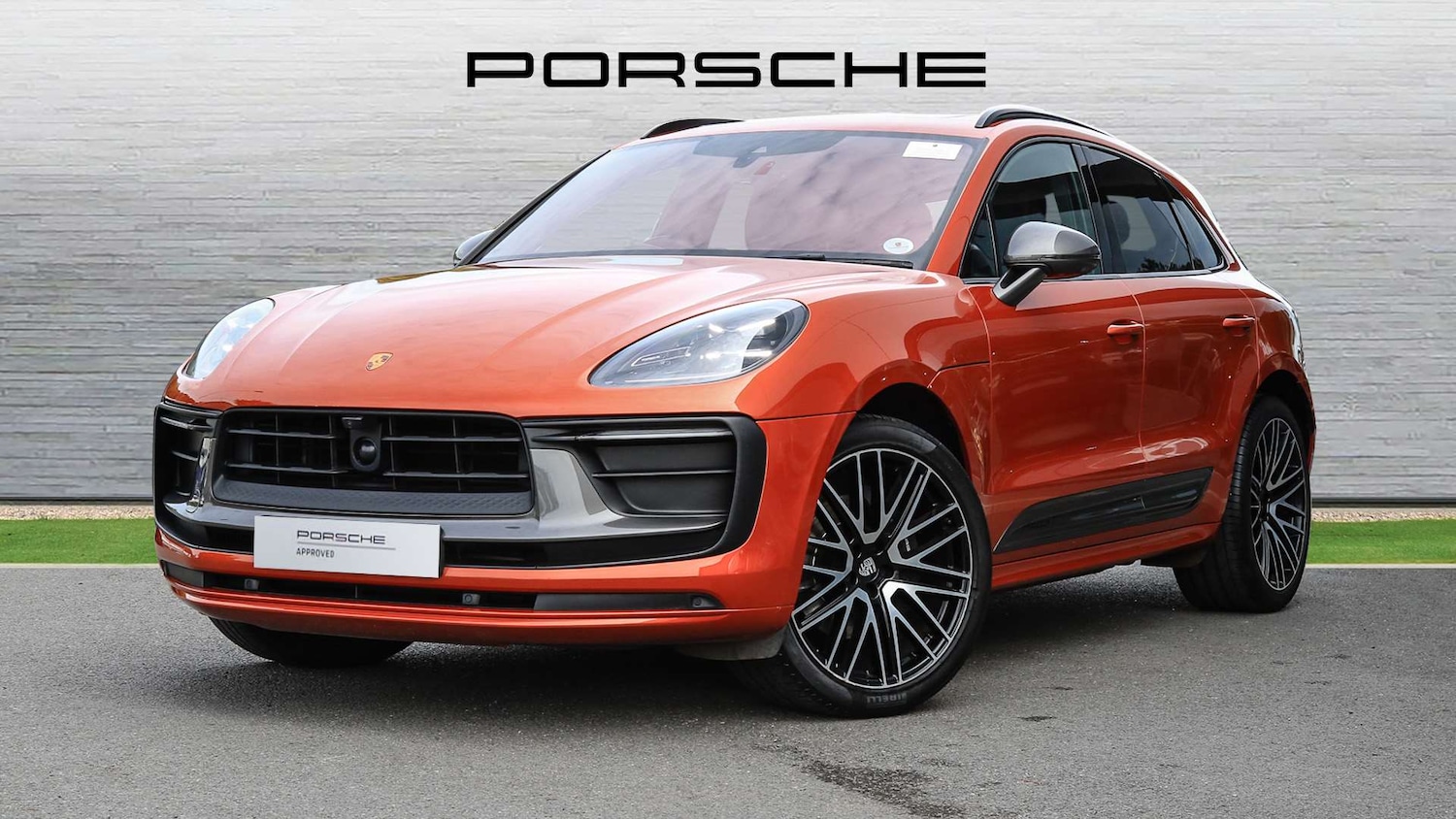 Used Porsche Macan 2022 for sale - 77000217: Photo 2