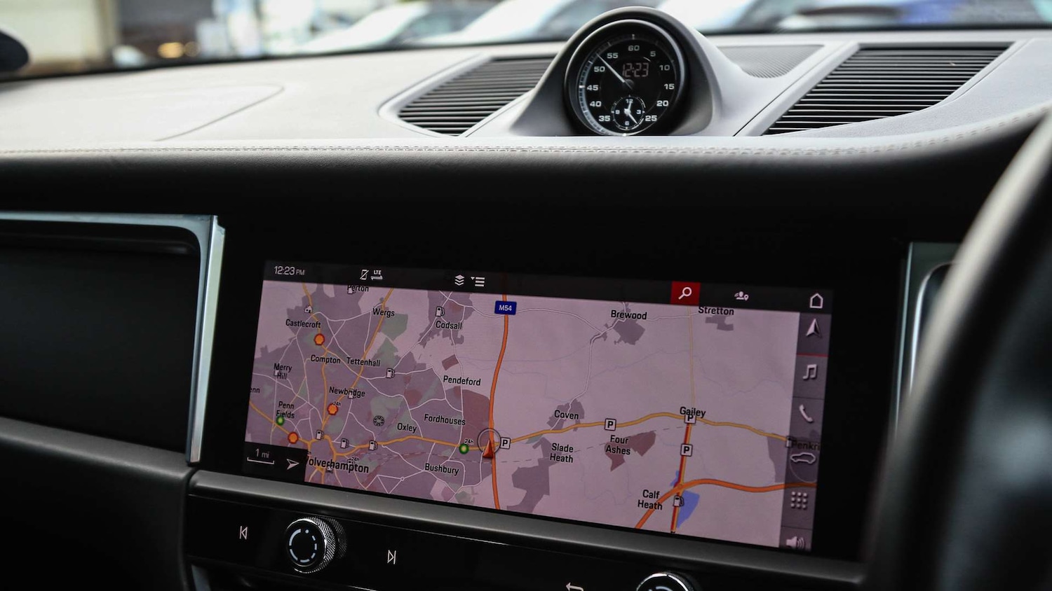 Used Porsche Macan 2022 for sale - 77000217: Photo 29