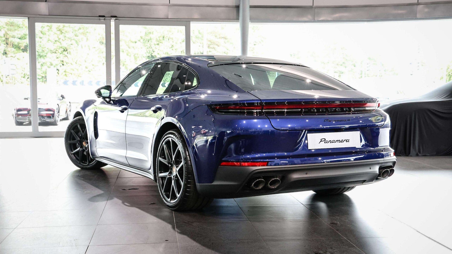 Used Porsche Panamera 2025 for sale - 76141617: Photo 2