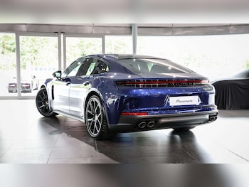 Used Porsche Panamera 2025 for sale - 76141617: Photo 2