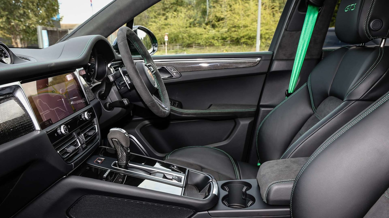 Used Porsche Macan 2025 for sale - 77686483: Photo 11