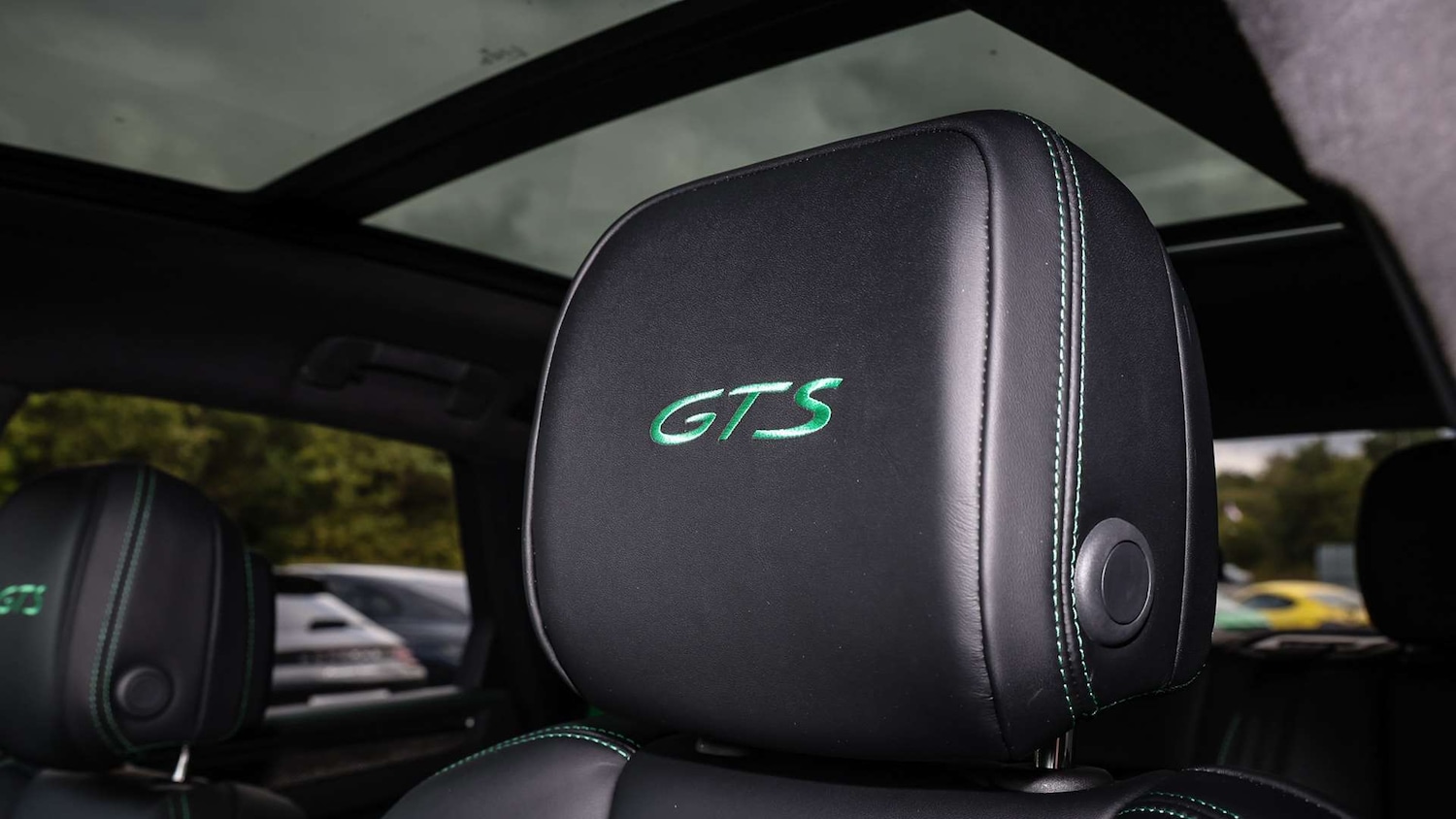 Used Porsche Macan 2025 for sale - 77686483: Photo 16