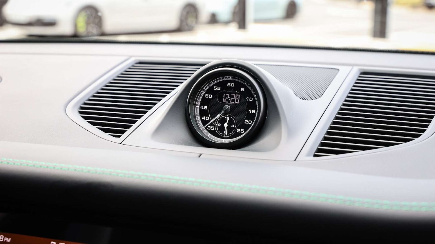 Used Porsche Macan 2025 for sale - 77686483: Photo 18