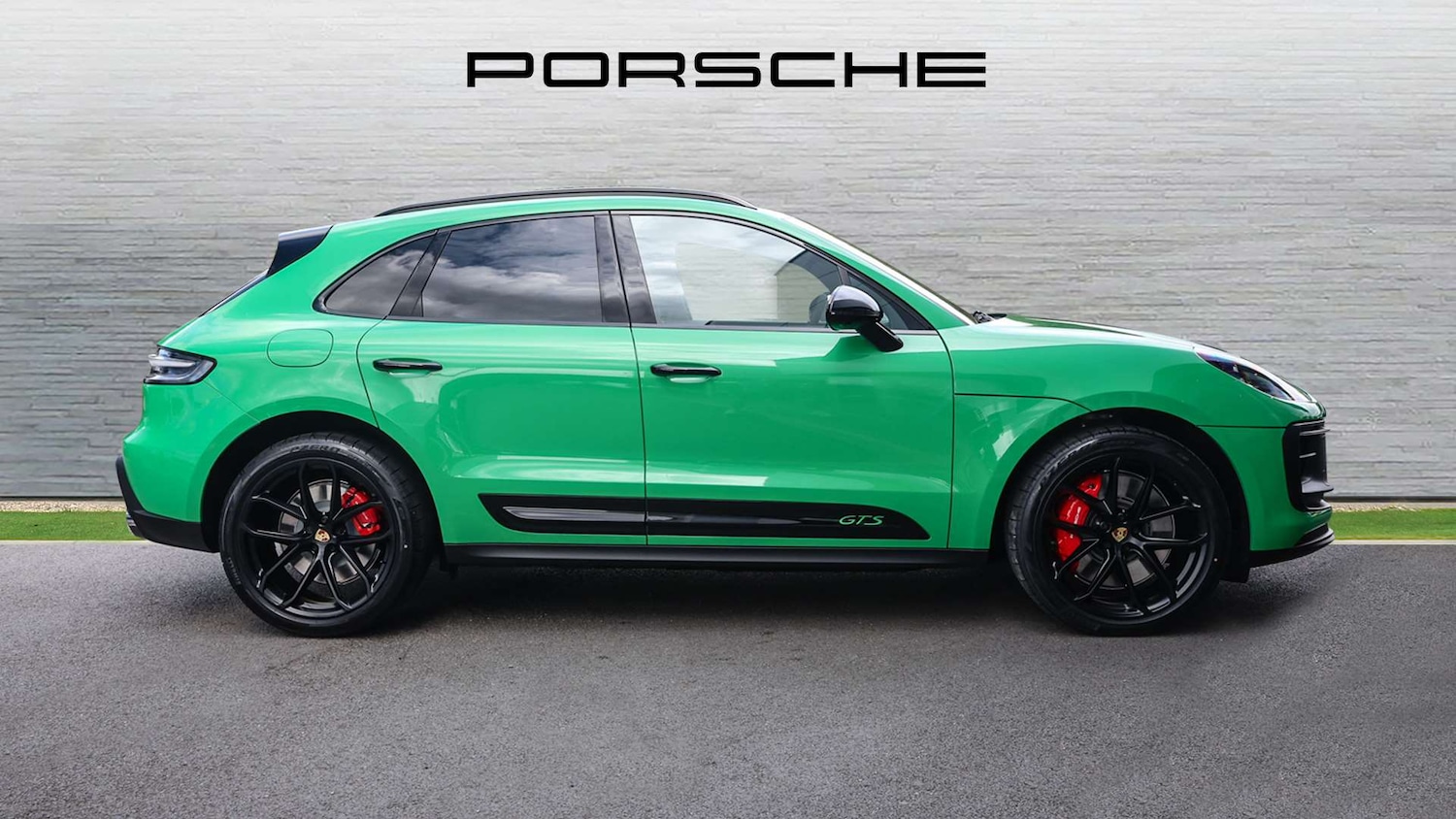 Used Porsche Macan 2025 for sale - 77686483: Photo 7