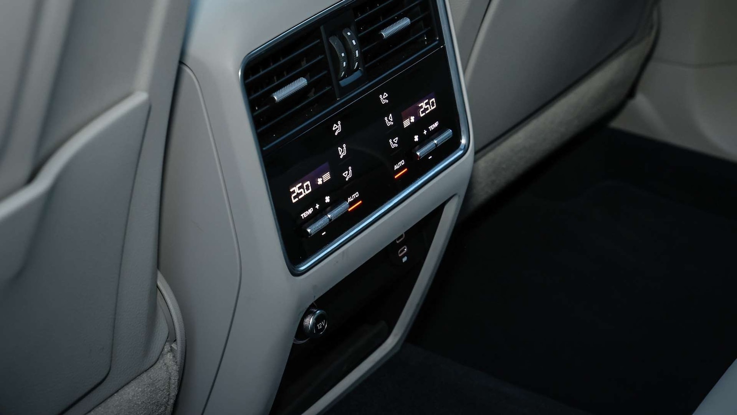 Used Porsche Cayenne 2023 for sale - 76745976: Photo 18