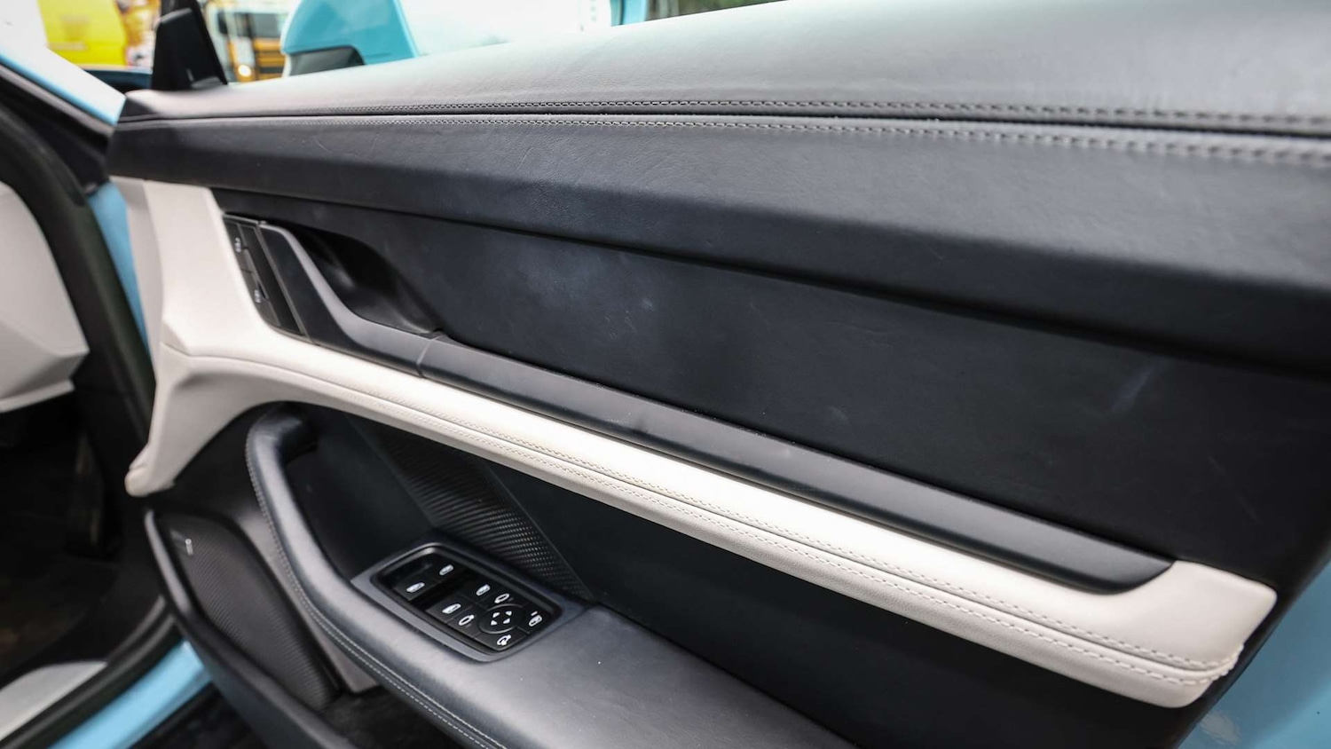 Used Porsche Taycan 2022 for sale - 76564502: Photo 24