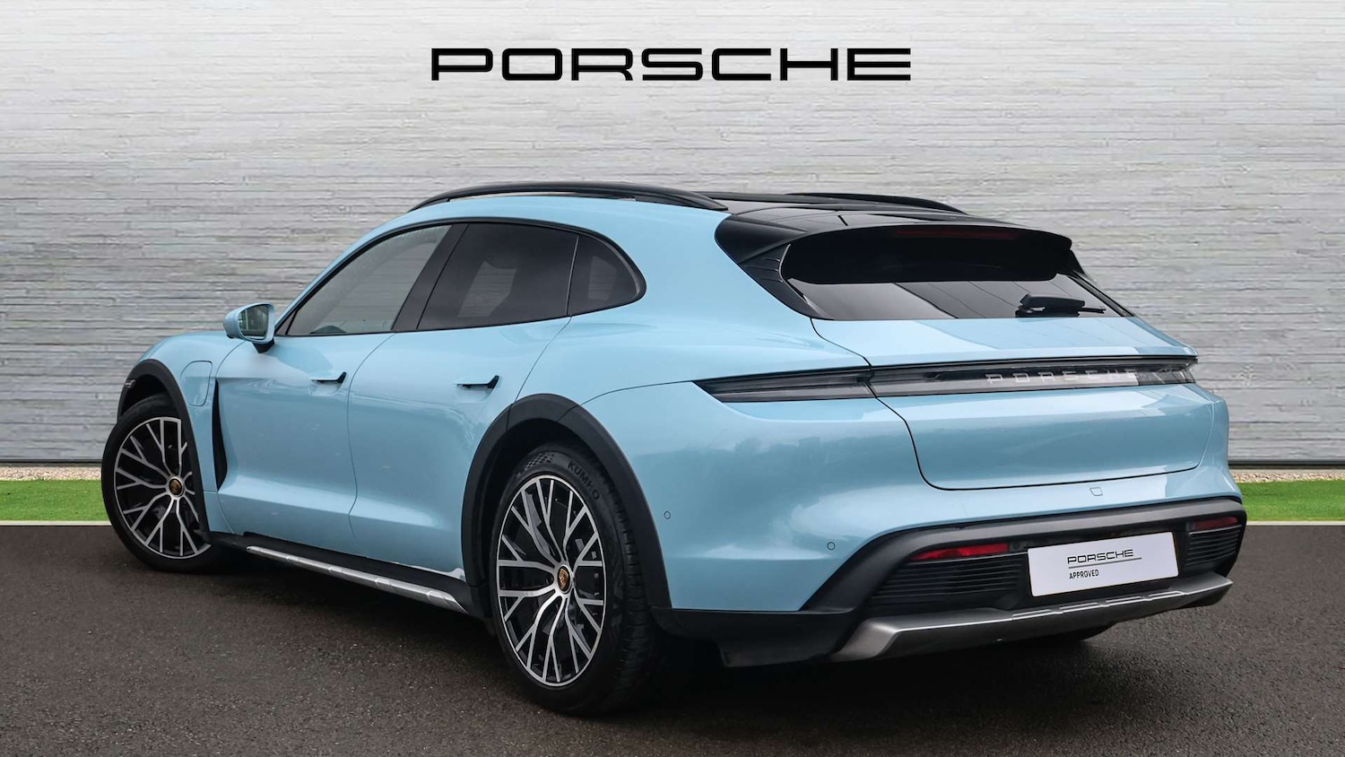 Used Porsche Taycan 2022 for sale - 76564502: Photo 4