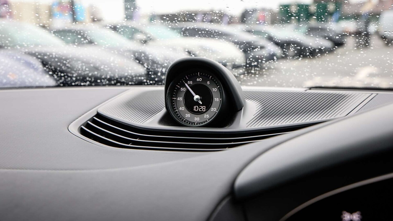 Used Porsche Taycan 2025 for sale - 77553011: Photo 30