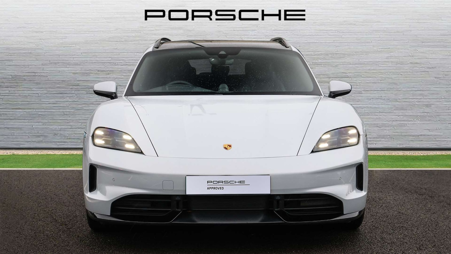 Used Porsche Taycan 2025 for sale - 77553011: Photo 9