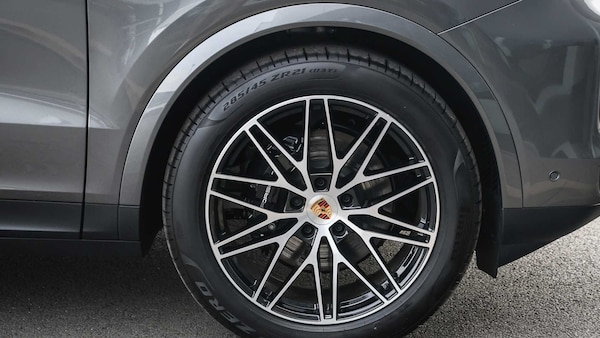 Used Porsche Cayenne 2025 for sale - 75661340: Photo 6