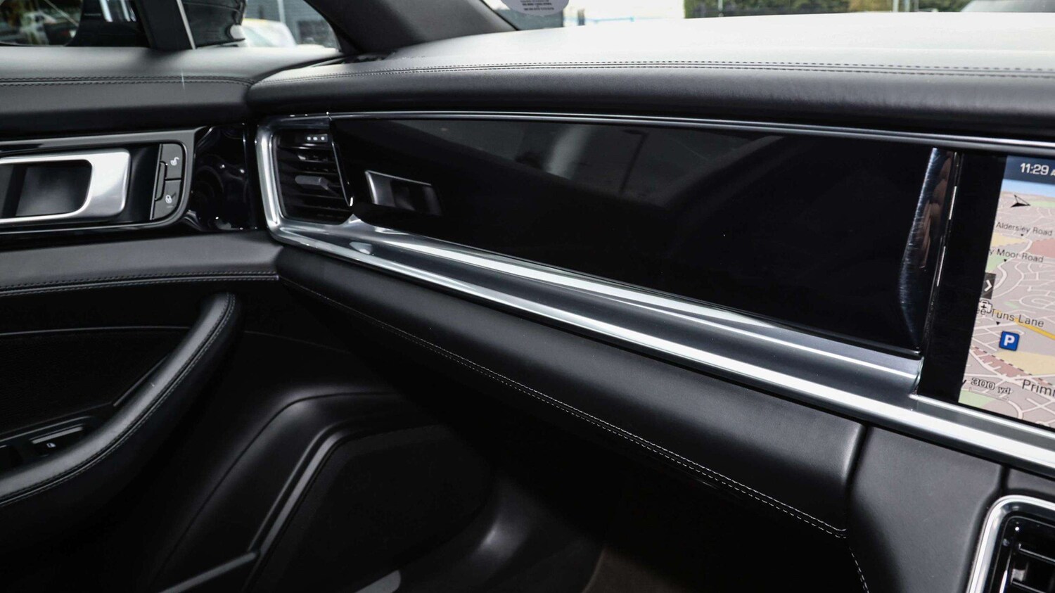 Used Porsche Other 2017 for sale - 76339733: Photo 25