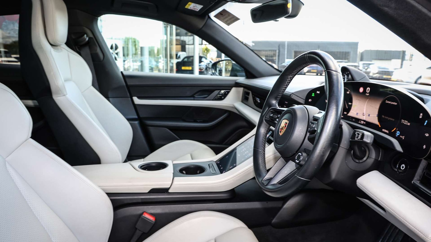 Used Porsche Taycan 2021 for sale - 76113326: Photo 12