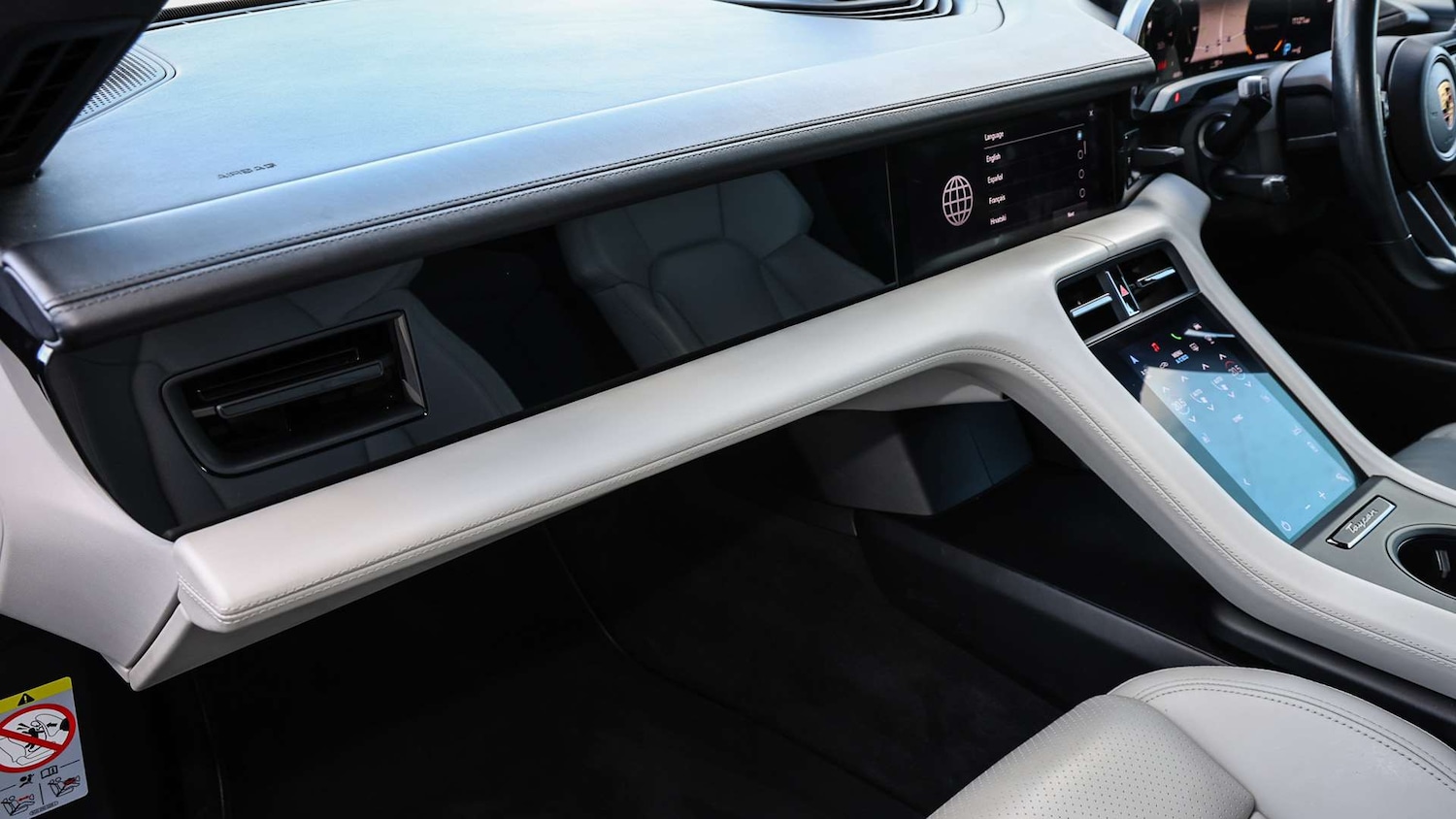 Used Porsche Taycan 2021 for sale - 76113326: Photo 16