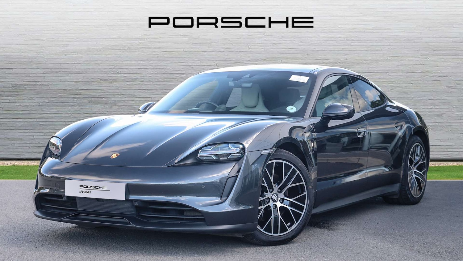 Used Porsche Taycan 2021 for sale - 76113326: Photo 2