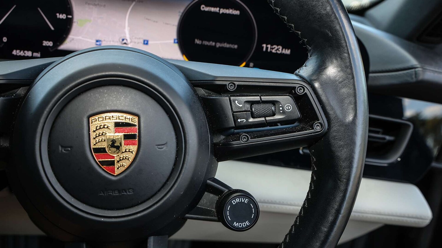 Used Porsche Taycan 2021 for sale - 76113326: Photo 24