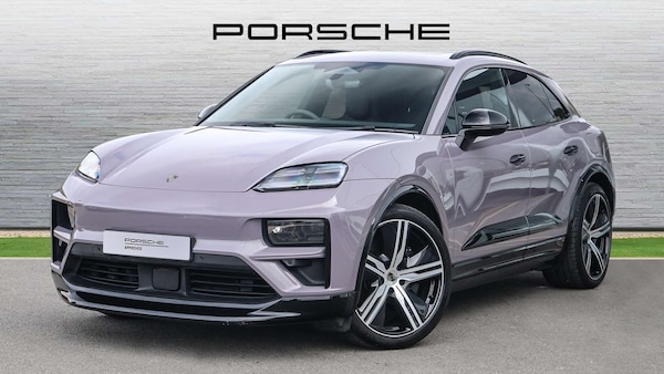 Used Porsche Macan 2024 for sale - 76298351: Photo 2