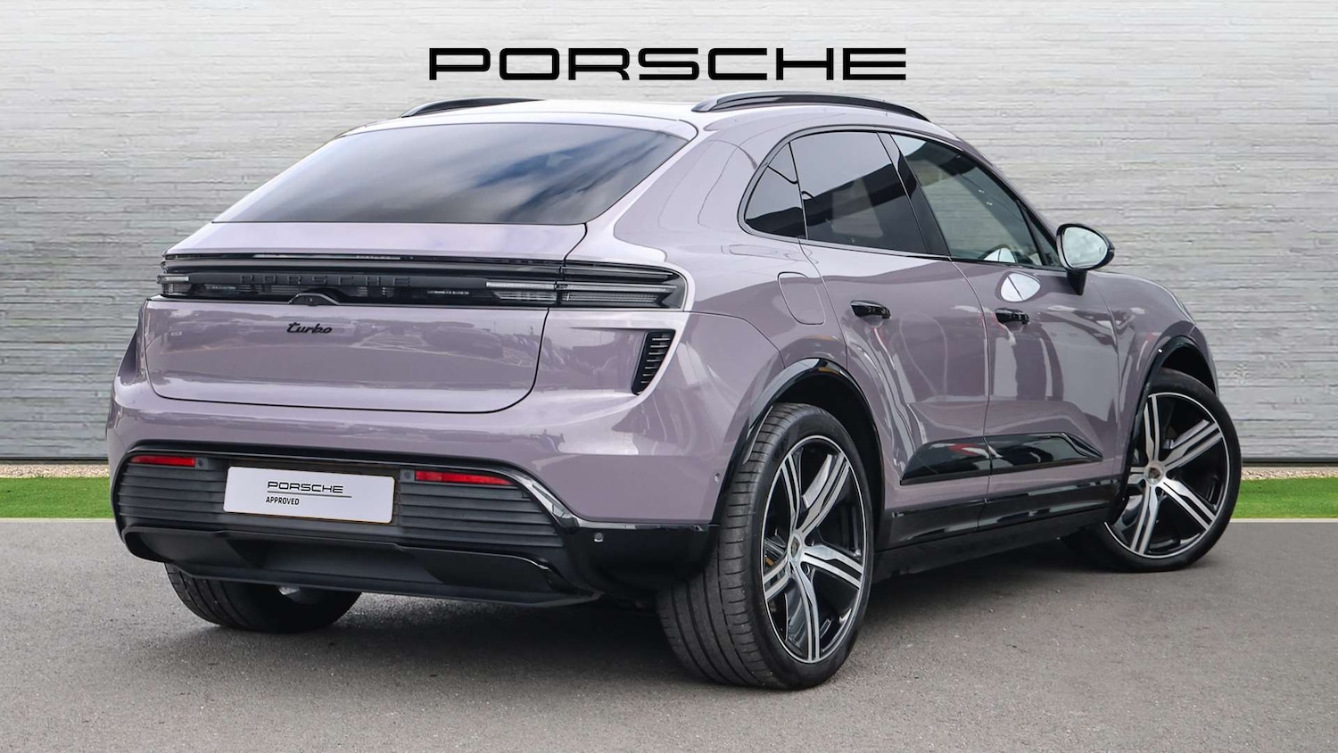 Used Porsche Macan 2024 for sale - 76298351: Photo 3