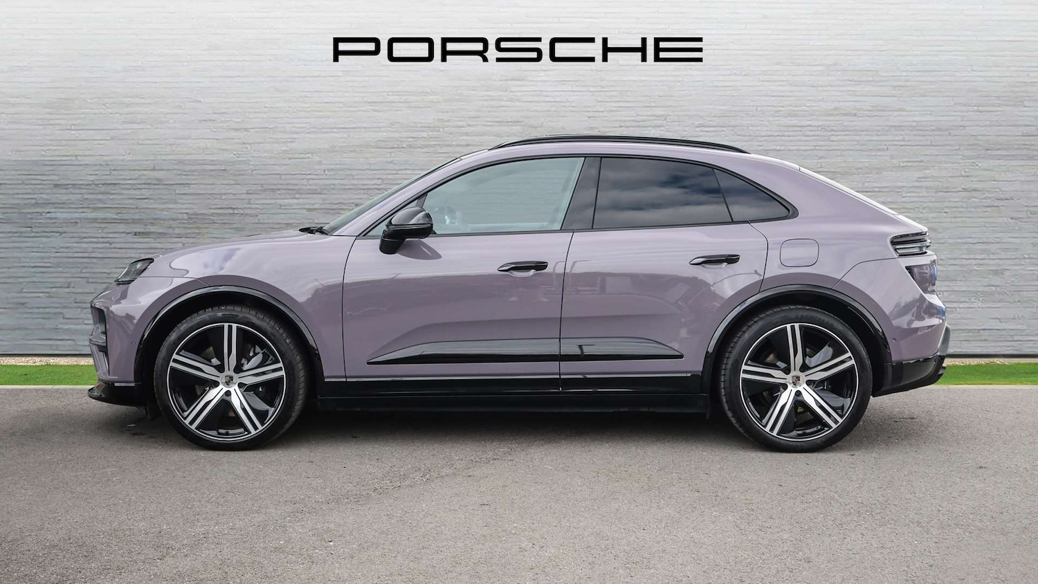 Used Porsche Macan 2024 for sale - 76298351: Photo 8