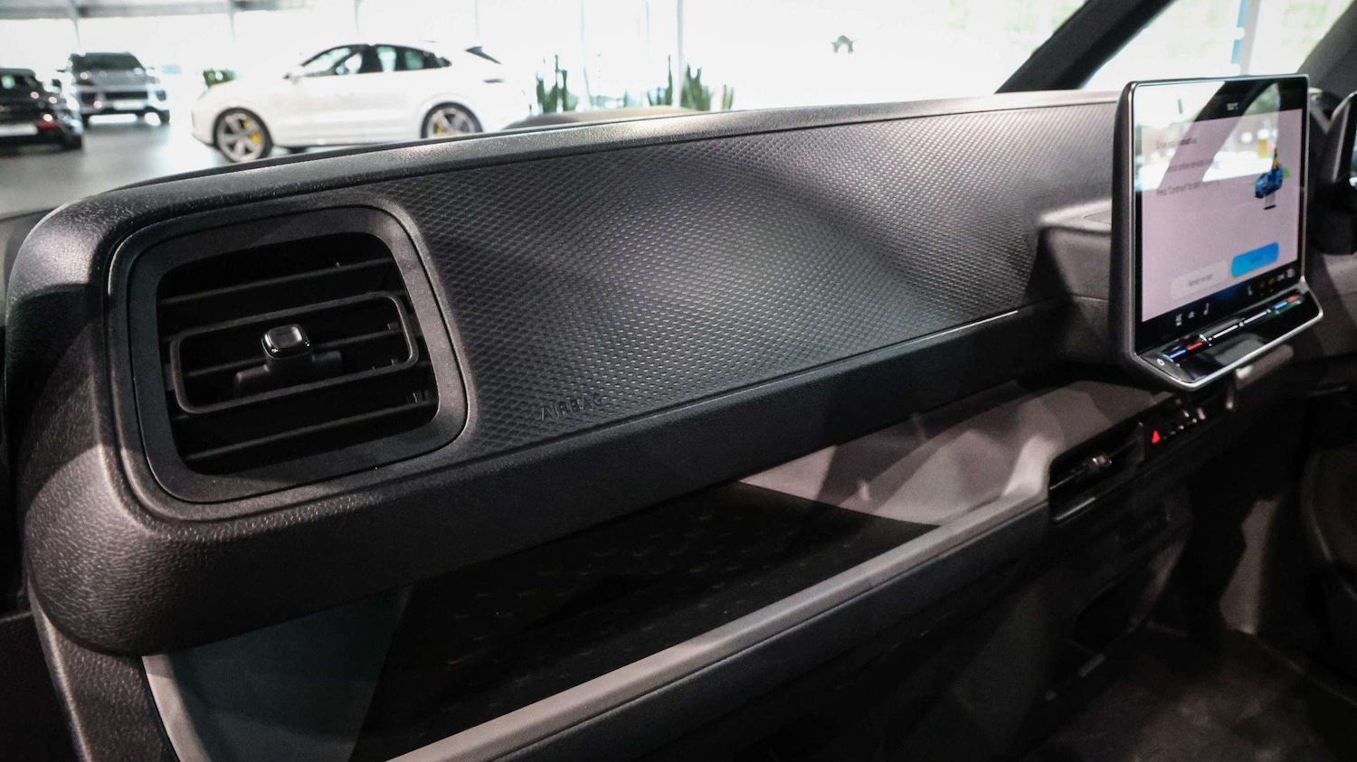 Used Volkswagen ID.Buzz 2024 for sale - 77913631: Photo 17