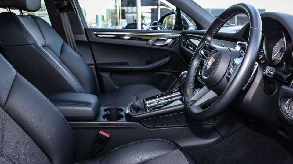 Used Porsche Macan 2025 for sale - 76842971: Photo 14