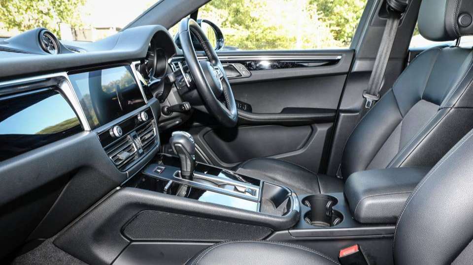 Used Porsche Macan 2025 for sale - 76842971: Photo 26